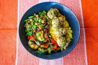 Arroz amarillo con croquetas de lentejas